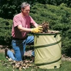 Fiskars Kangaroo Pop-Up Bag, 30 Gallon With Hard Shell Base -Gardening Shop 9413 2