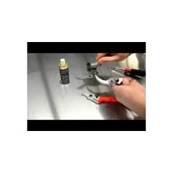 Felco 2 Classic Model - One-Hand Pruning Shear 11 Felco 2 Classic Model - One-Hand Pruning Shear -Gardening Shop hqdefault 13 4